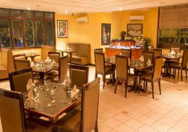 Медан: Travellers Suites Serviced Apartments