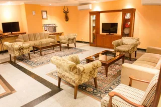 Медан: Travellers Suites Serviced Apartments