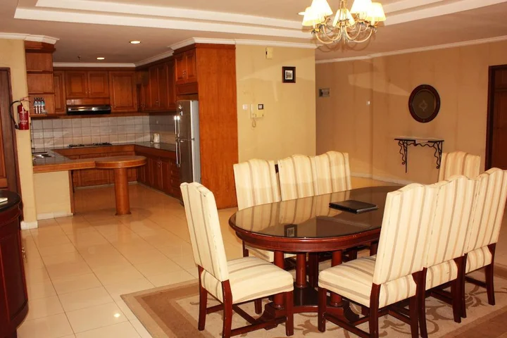 Медан: Travellers Suites Serviced Apartments