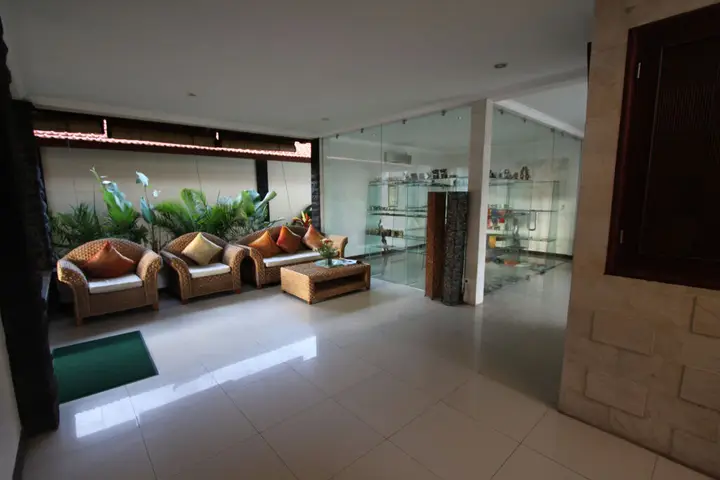 Jimbaran Cliffs Private Pool Hotel & Spa — фото 1