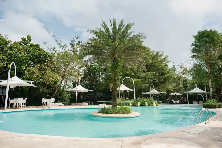 Петумбак: The Hill Hotel & Resort Sibolangit