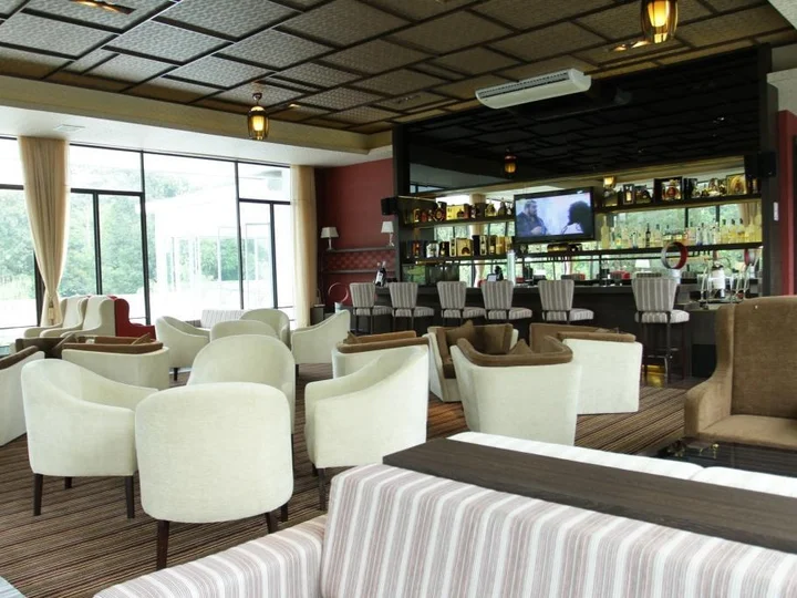Петумбак: The Hill Hotel & Resort Sibolangit