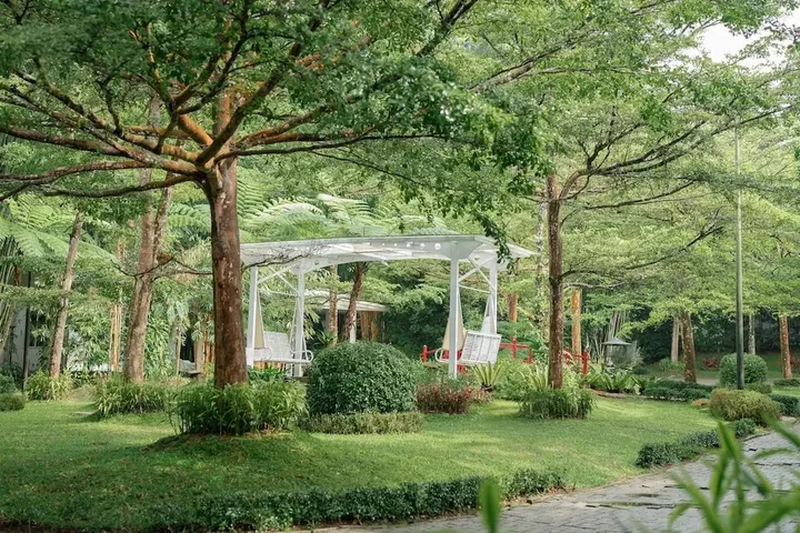Петумбак: The Hill Hotel & Resort Sibolangit