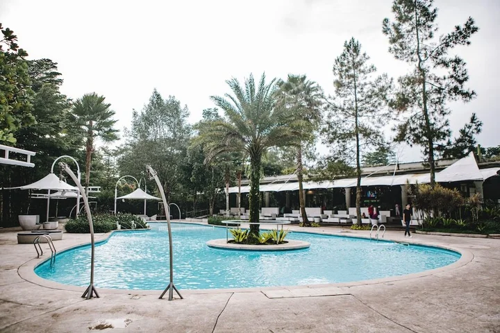 Петумбак: The Hill Hotel & Resort Sibolangit