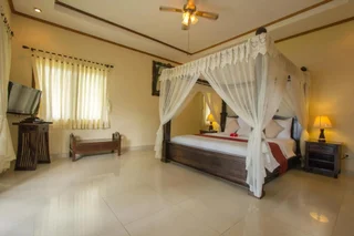Бунутан: Arya Amed Beach Resort and Dive Center