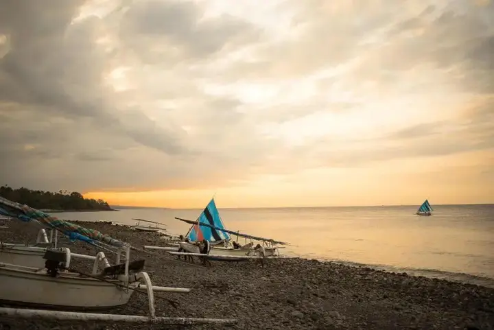 Бунутан: Arya Amed Beach Resort and Dive Center