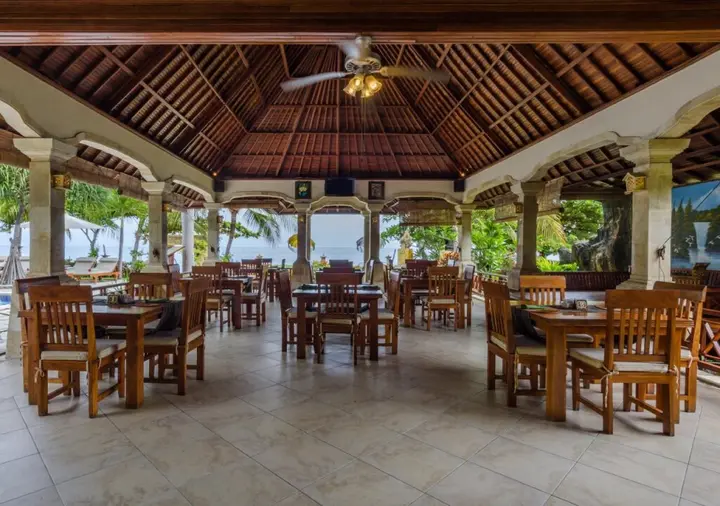 Бунутан: Arya Amed Beach Resort and Dive Center