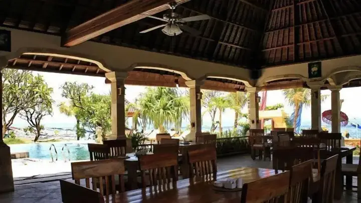 Бунутан: Arya Amed Beach Resort and Dive Center