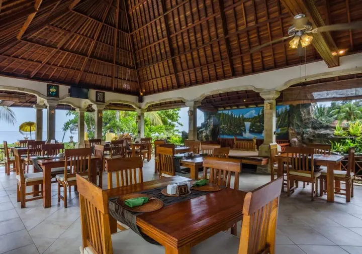 Бунутан: Arya Amed Beach Resort and Dive Center