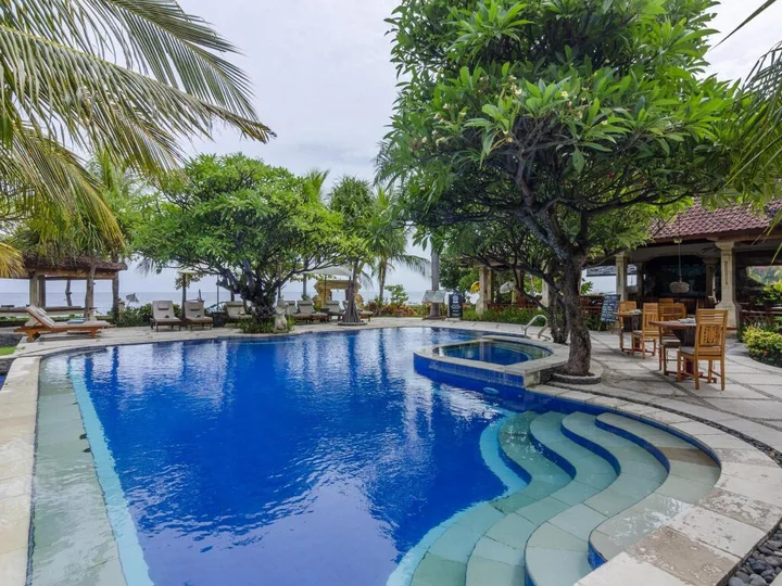 Бунутан: Arya Amed Beach Resort and Dive Center
