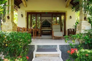 Бунутан: Arya Amed Beach Resort and Dive Center
