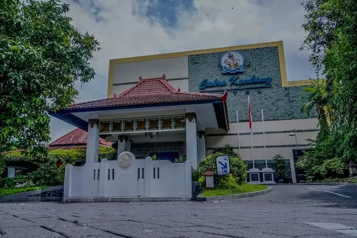 Депок: Cakra Kembang Hotel