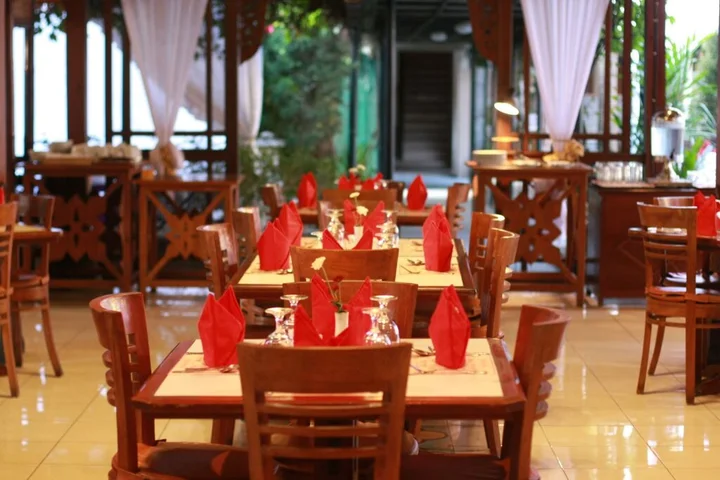 Депок: Cakra Kembang Hotel