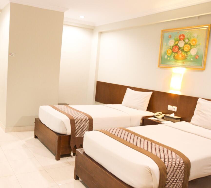 Депок: Cakra Kembang Hotel