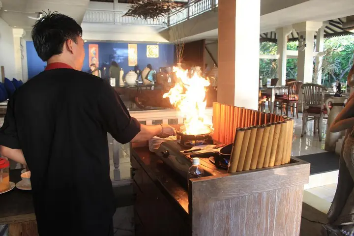 Санур Кайя: Diwangkara Beach Hotel and Resort