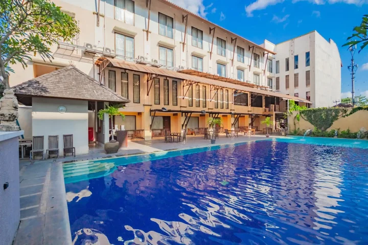 Денпасар: Grand Santhi Hotel