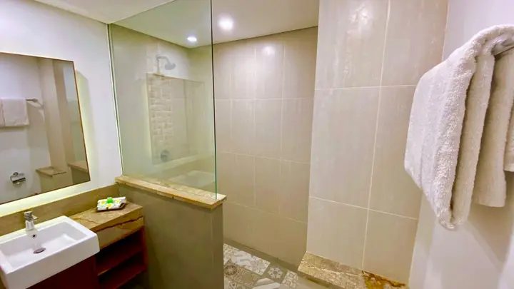 Денпасар: Grand Santhi Hotel
