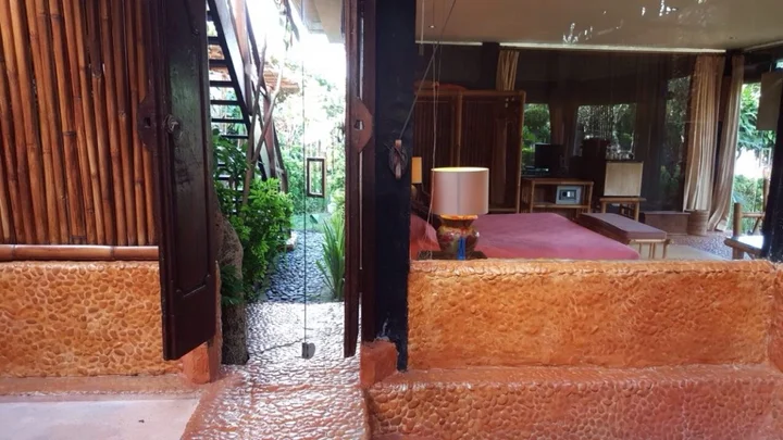 Санур: Отель La Taverna Suites