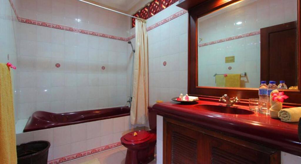 Беноа: Matahari Terbit Bali