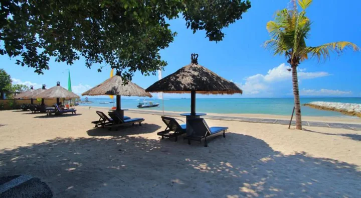Беноа: Matahari Terbit Bali