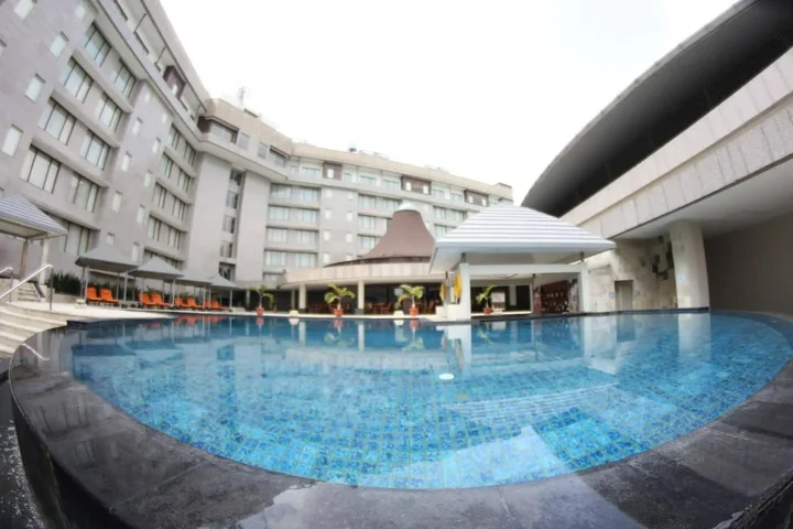 Пеканбару: Labersa Grand Hotel & Convention Center