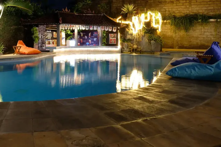 Кута: Seminyak Paradiso Hotel
