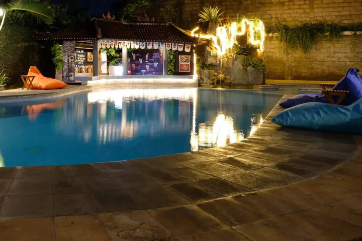 Кута: Seminyak Paradiso Hotel