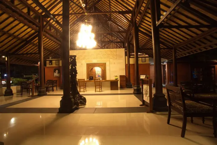 Санур Кайя: Puri Dalem Hotel
