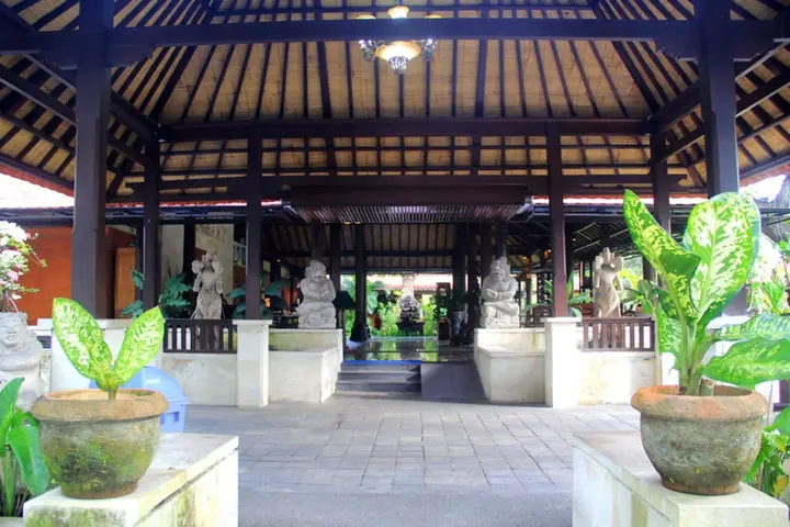Санур Кайя: Puri Dalem Hotel