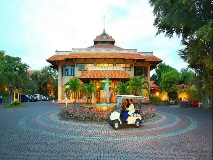 Сурабая: Hotel Equator Surabaya