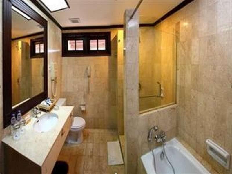 Сурабая: Hotel Equator Surabaya