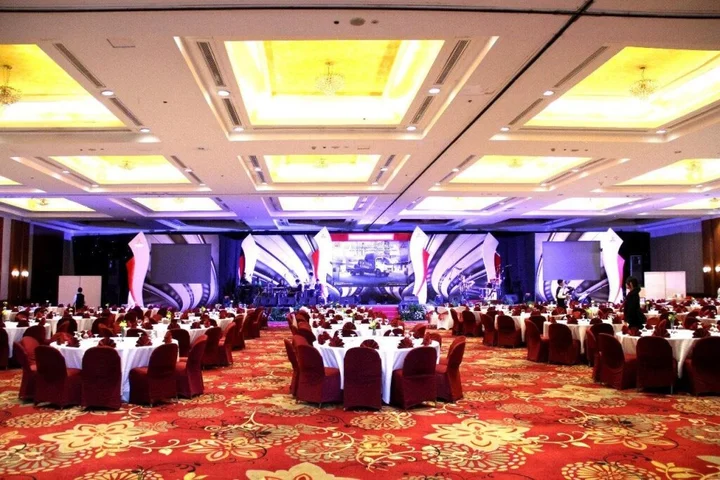 Джакарта: REDTOP Hotel & Convention Center