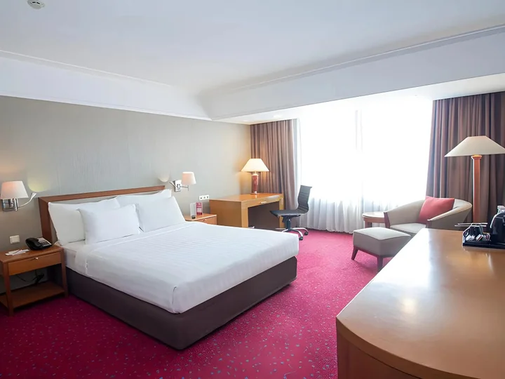 Джакарта: REDTOP Hotel & Convention Center
