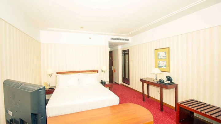 Джакарта: REDTOP Hotel & Convention Center
