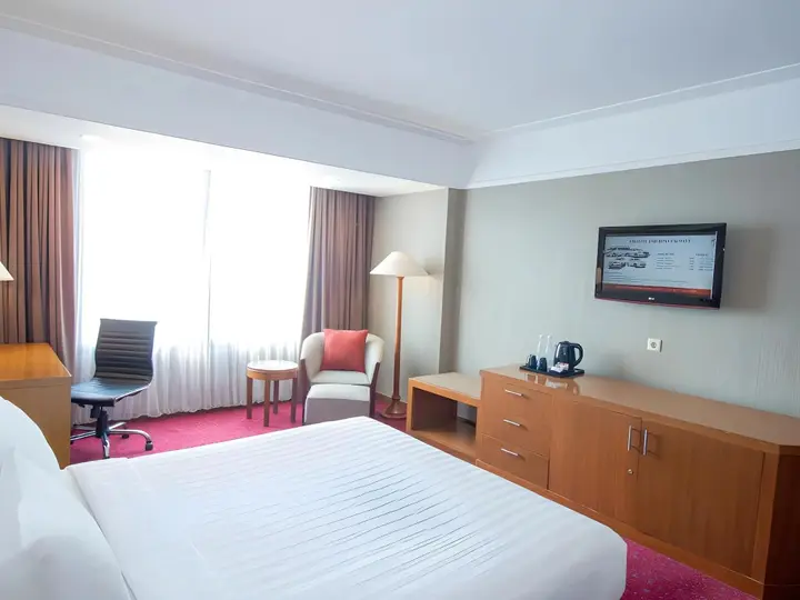Джакарта: REDTOP Hotel & Convention Center