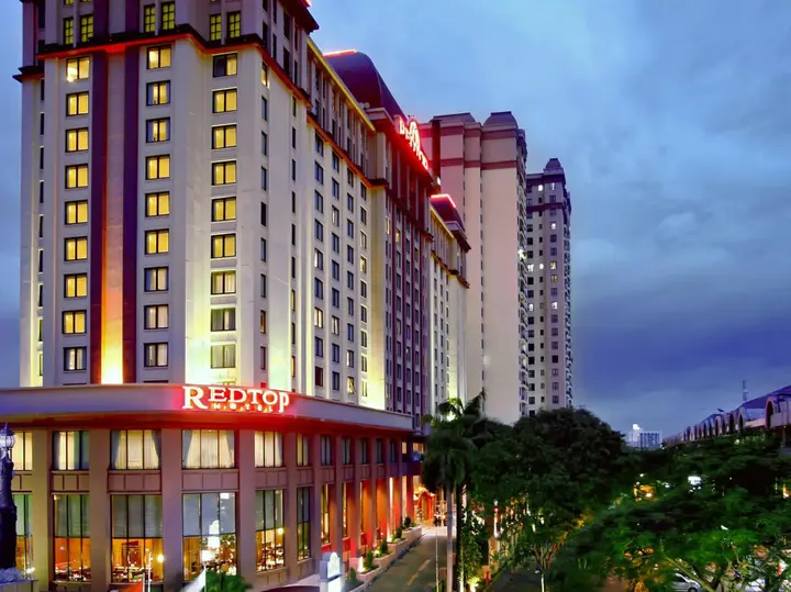 Джакарта: REDTOP Hotel & Convention Center