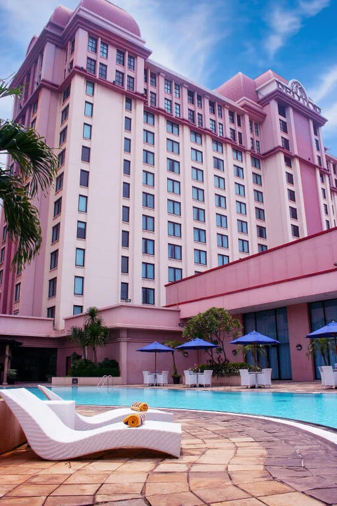 Джакарта: REDTOP Hotel & Convention Center