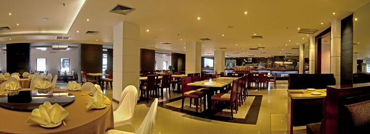 Джакарта: REDTOP Hotel & Convention Center