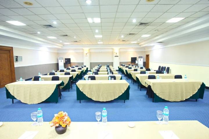 Семаранг: Metro Park View Hotel Kota Lama Semarang