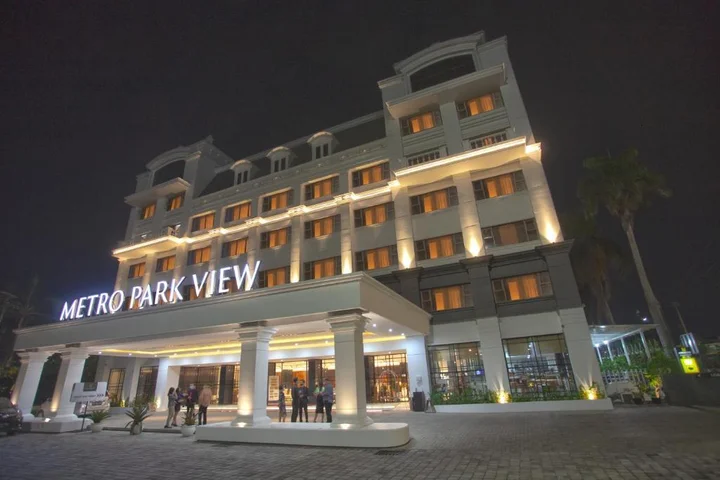 Семаранг: Metro Park View Hotel Kota Lama Semarang