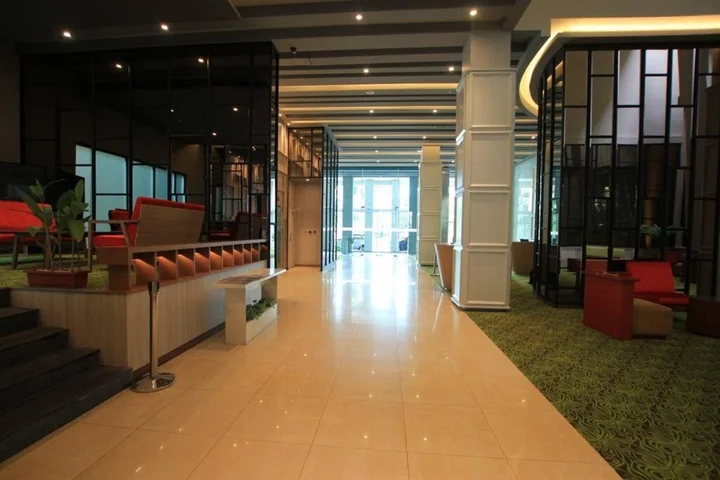Джакарта: Sparks Life Jakarta, ARTOTEL Curated