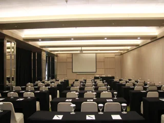Джакарта: Sparks Life Jakarta, ARTOTEL Curated