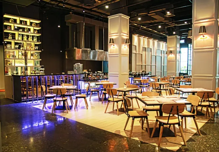 Джакарта: Sparks Life Jakarta, ARTOTEL Curated