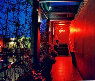 Джакарта: Sparks Life Jakarta, ARTOTEL Curated