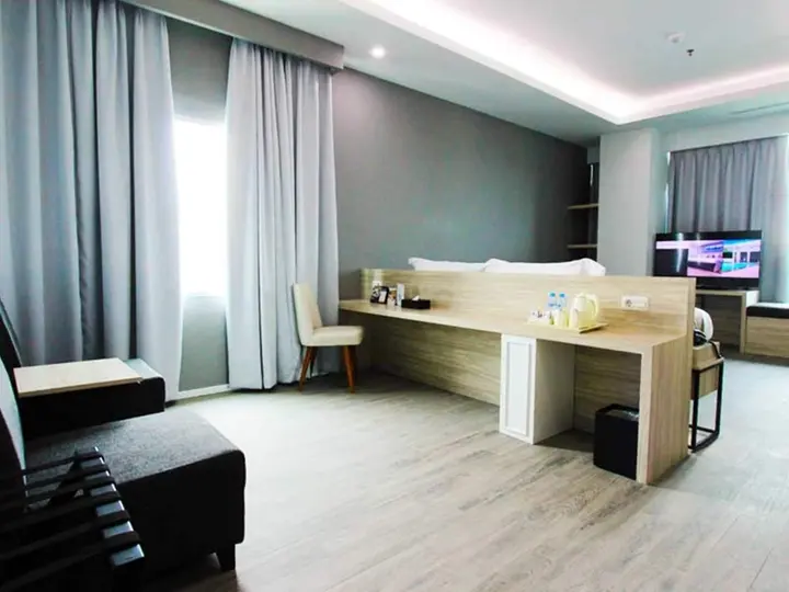 Джакарта: Sparks Life Jakarta, ARTOTEL Curated