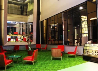 Джакарта: Sparks Life Jakarta, ARTOTEL Curated
