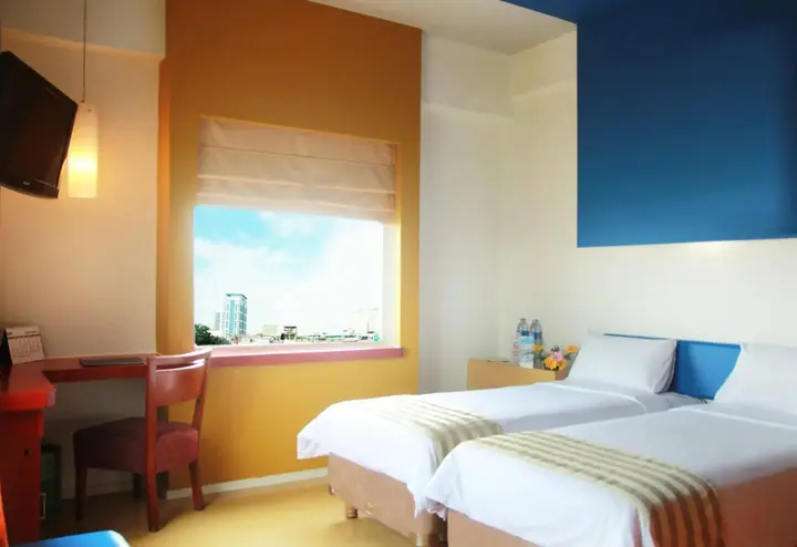 Джакарта: Sparks Life Jakarta, ARTOTEL Curated