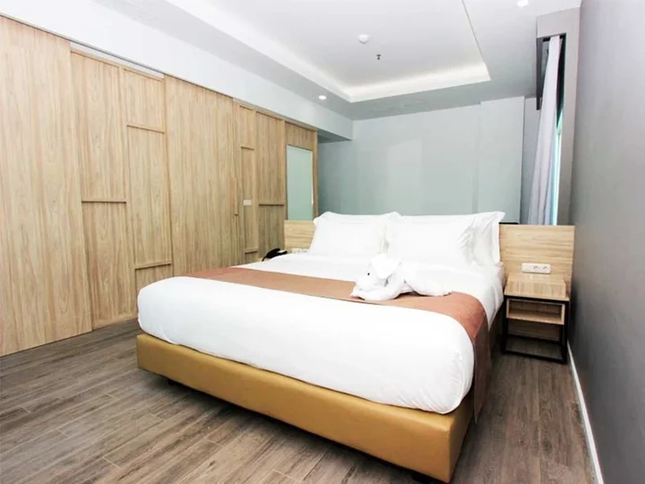 Джакарта: Sparks Life Jakarta, ARTOTEL Curated