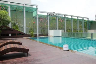 Джакарта: Sparks Life Jakarta, ARTOTEL Curated