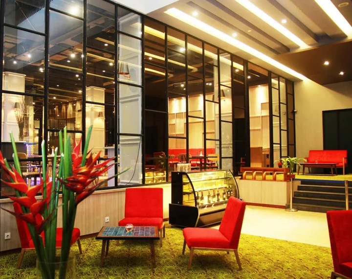Джакарта: Sparks Life Jakarta, ARTOTEL Curated